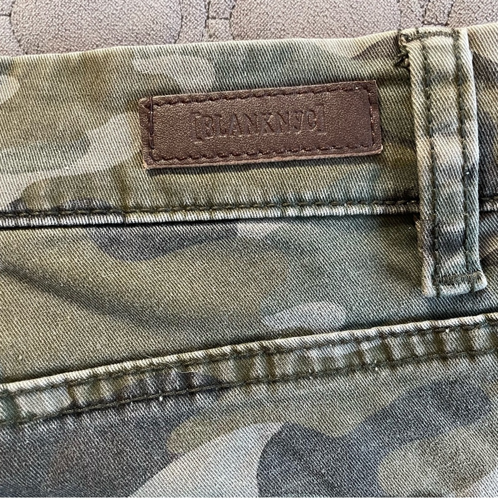 Blank Nyc Little Queenie Camouflage Jean Shorts, Size 28 View 6
